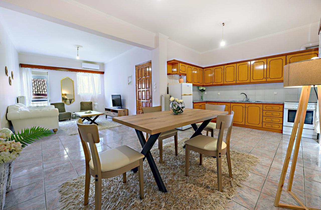 Flower Apartment Preveza Exterior photo